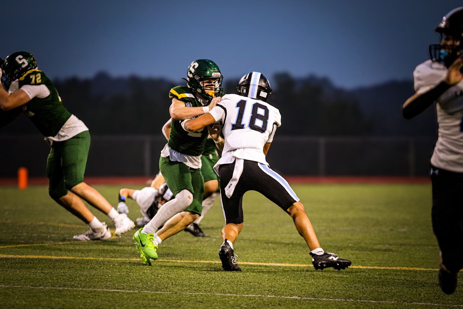 SME @ SM South — #18 fights through a South defender