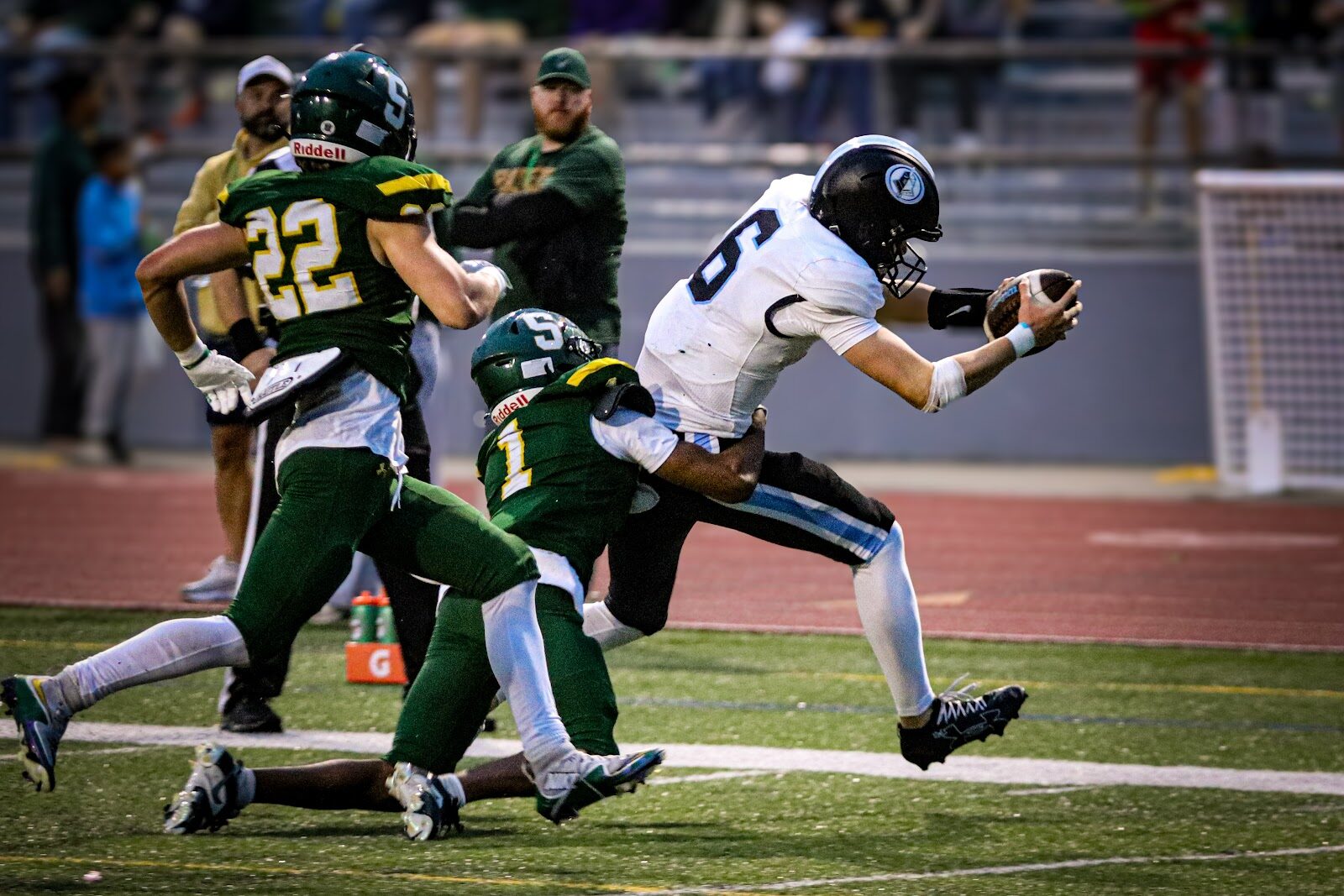 SME @ SM South — #6 makes a catch along the sideline